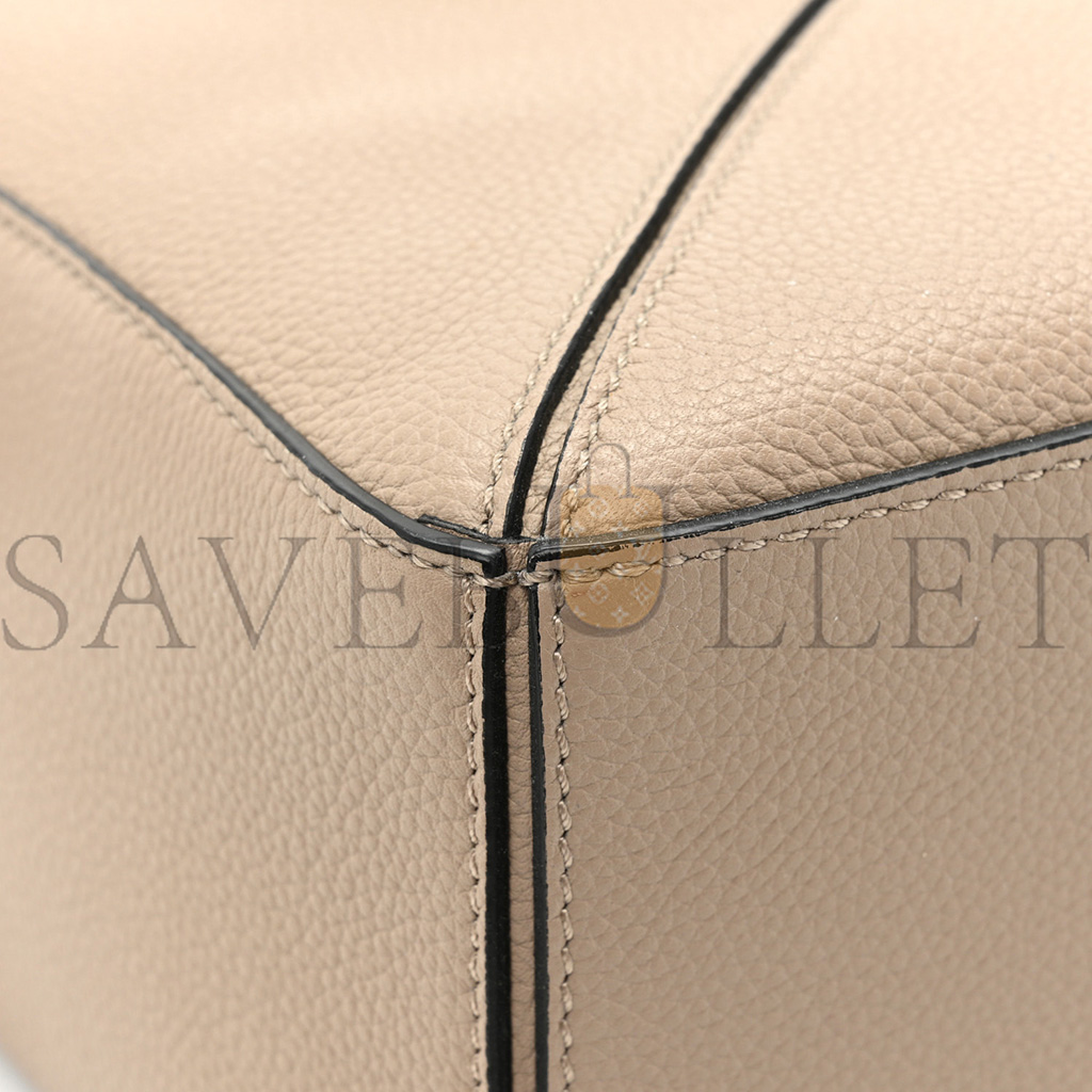 l*ew* grained calfskin small puzzle bag sand (24*16.5*10.5cm)